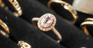 Cathedral Setting Rings: Marrying Tradition and Elegance