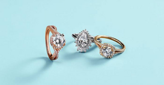 The Ultimate Guide to Solitaire Ring Shopping for Extroverts