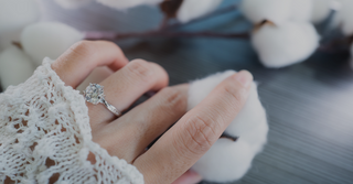 The Guide to Solitaire Rings and Seasonal Trends